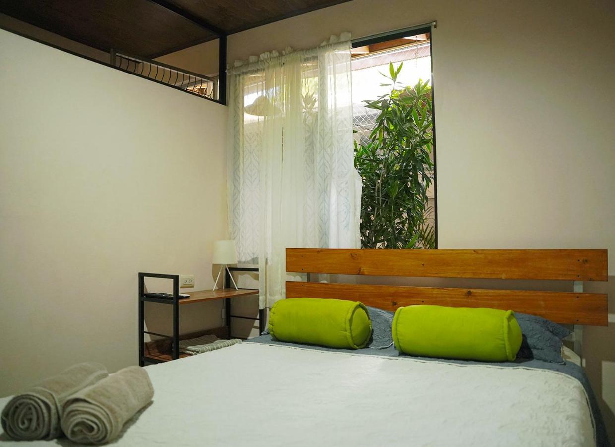 Apartamentos Y Studios Brisas Del Mar Santa Teresa Playa Santa Teresa  Экстерьер фото