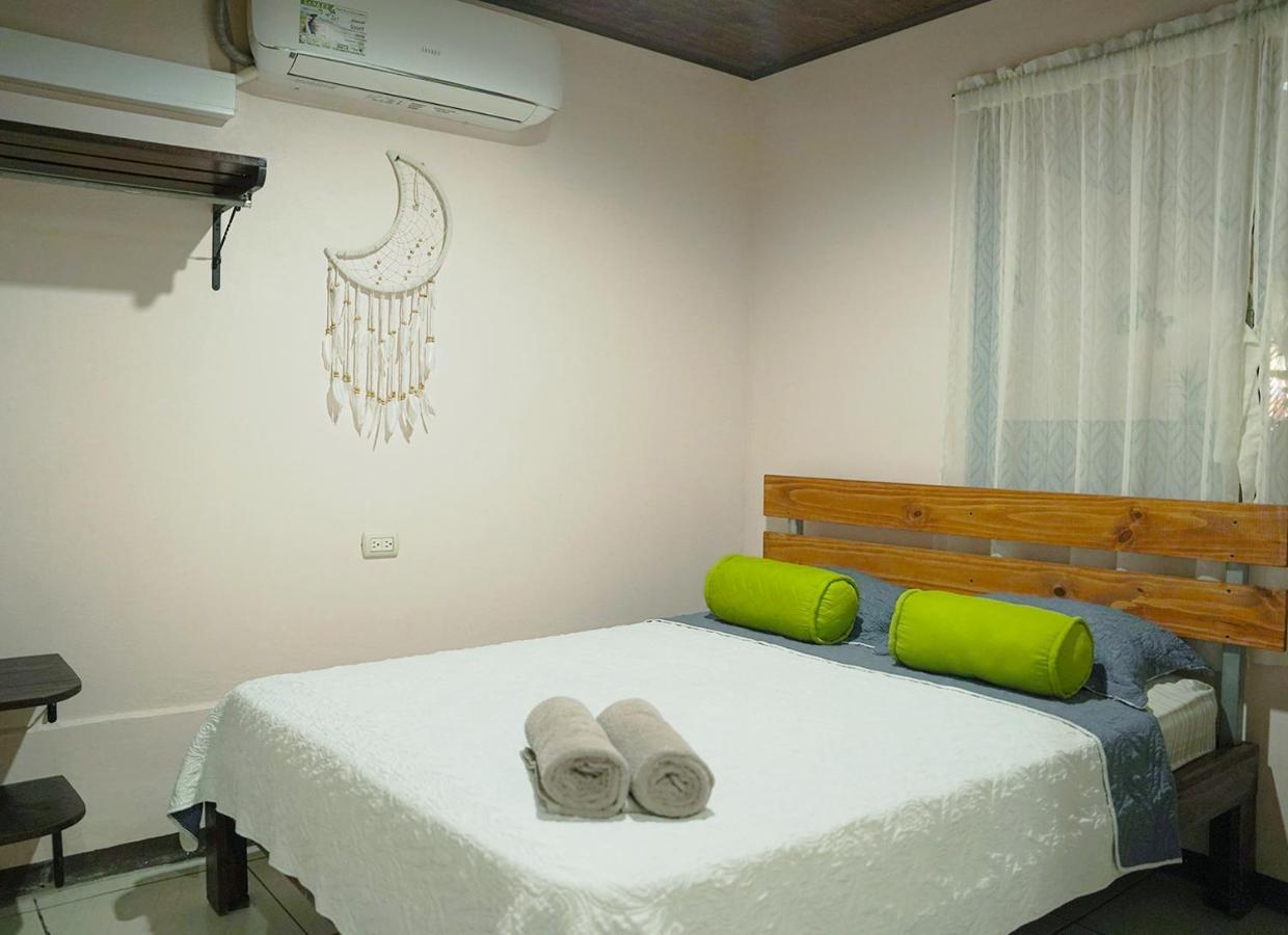 Apartamentos Y Studios Brisas Del Mar Santa Teresa Playa Santa Teresa  Экстерьер фото