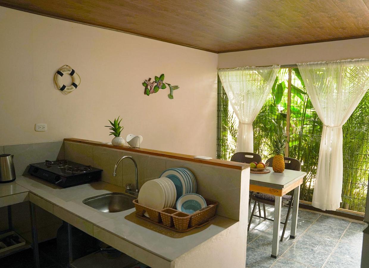 Apartamentos Y Studios Brisas Del Mar Santa Teresa Playa Santa Teresa  Экстерьер фото
