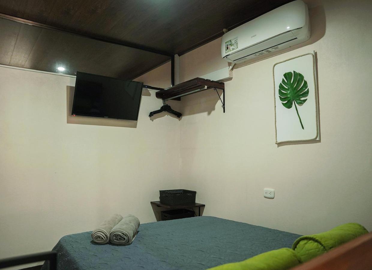 Apartamentos Y Studios Brisas Del Mar Santa Teresa Playa Santa Teresa  Экстерьер фото